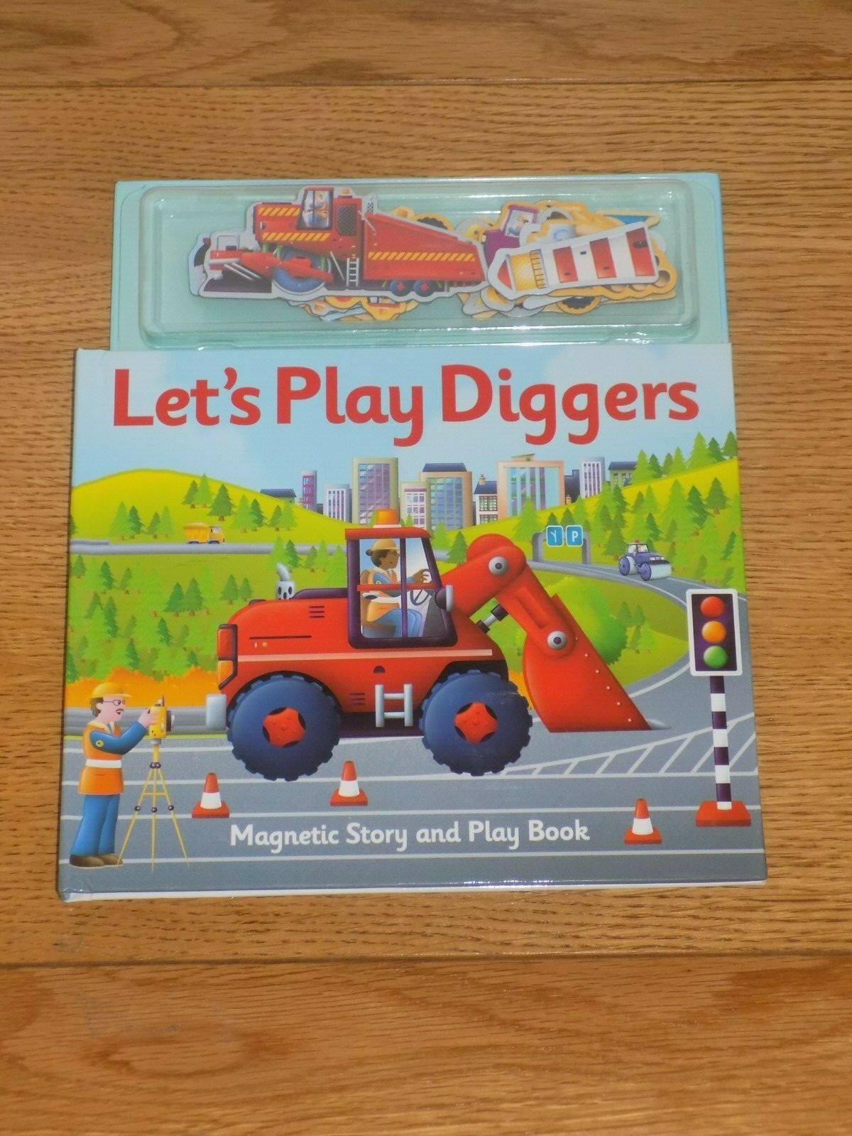 Lets Play Diggers Magnetic Story Book And Play Scenes - BRAND NEW