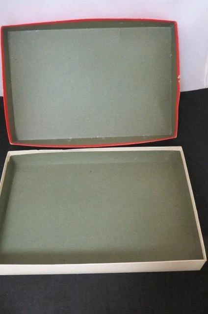 (4) Vintage Lot MARSHALL FIELD'S CHRISTMAS Red GIFT BOX Department Store Decor - Image 3 of 4
