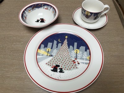 Twas The Night Before Christmas Noritake 4 Pc Place Setting Dinner SoupCupSaucer