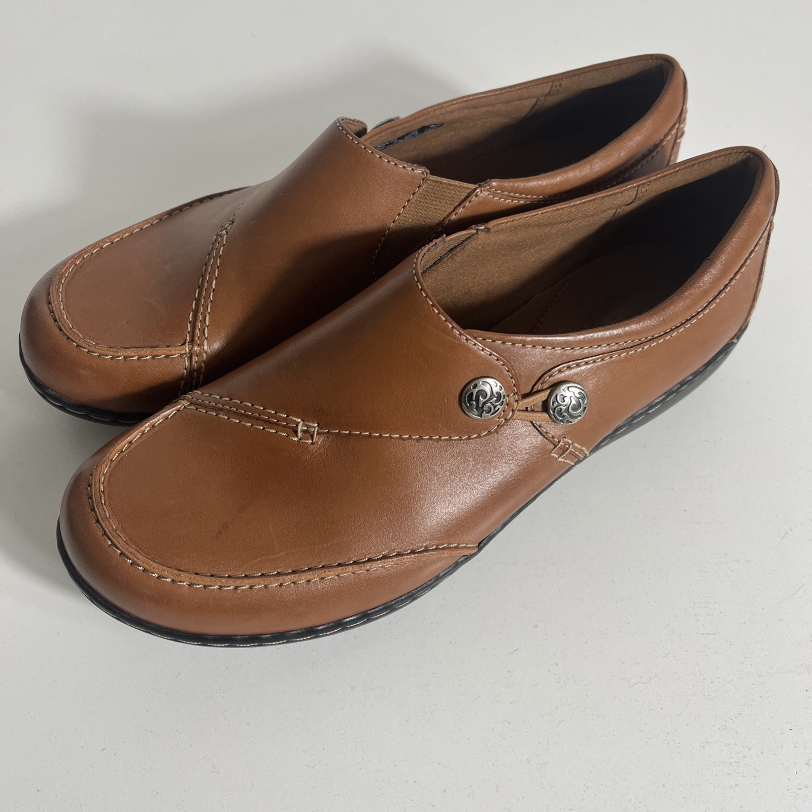 Clarks Ashland Lane Womens Brown Leather Slip On Loafers Size 10 Wide