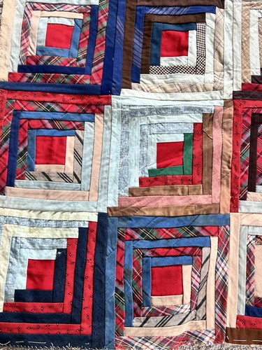 Pennsylvania Vintage Log Cabin Quilt Top - Great Colors & Fabrics! 65”x 66 - Picture 9 of 9