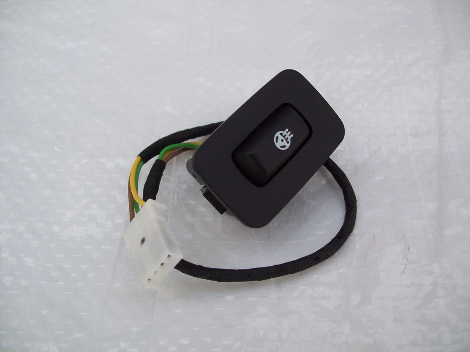 BMW 5 Series F07 F10 F11 Steering Wheel Heater Switch 61319195007 2008-2017 - Image 2 of 4