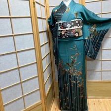 7482 Japanese Kimono Vintage Womens Silk Fabric Robe Kimono only sold Unused