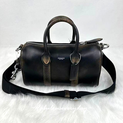 Coach Men's Compass Bag 25 Crossbody in Loved Leather CEO29 Black/Light Tan NWT