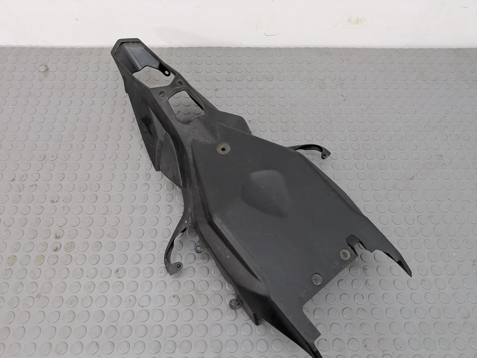 Carenado trasero guardabarros trasero Yamaha YZF R1 2CR21611 RN49 2CR 2017-2019 30276862 Foto 2 de 4