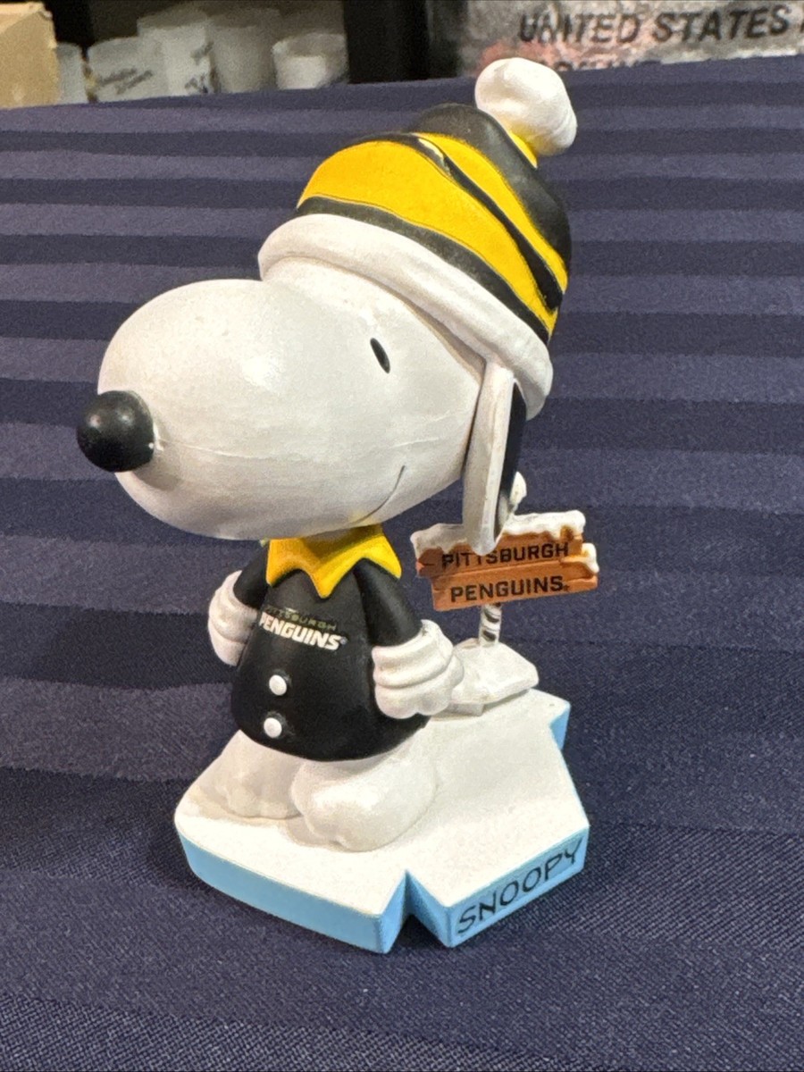 Pittsburgh Penguins Snoopy Bobblehead Christmas ornament 4.25
