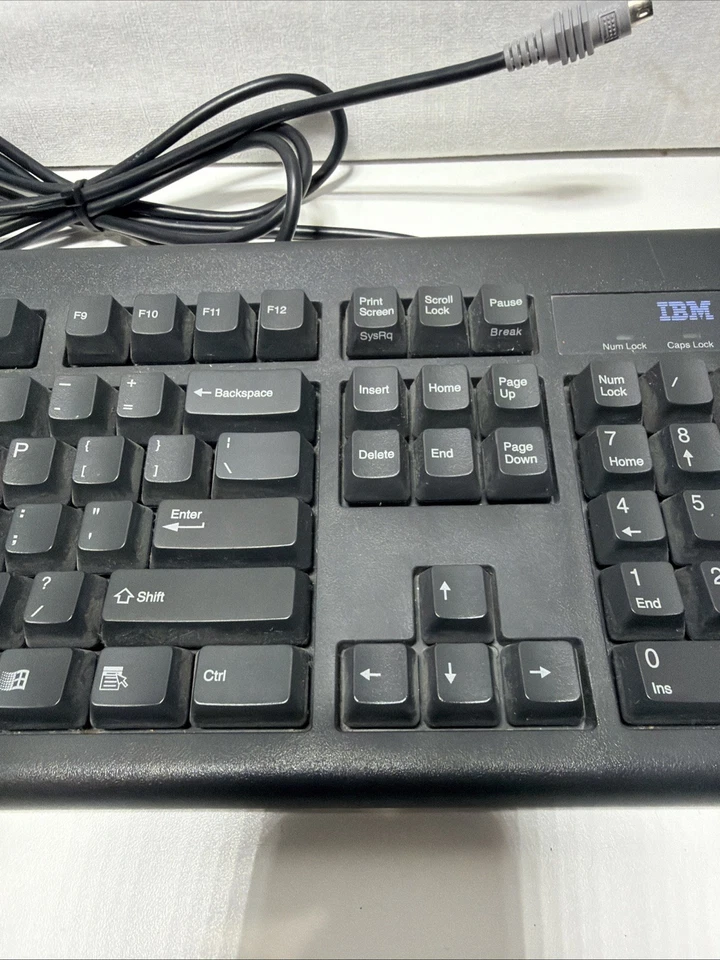 Vintage IBM KB-8923 PS/2 Black Keyboard - Tested & Working! - Image 4 of 4