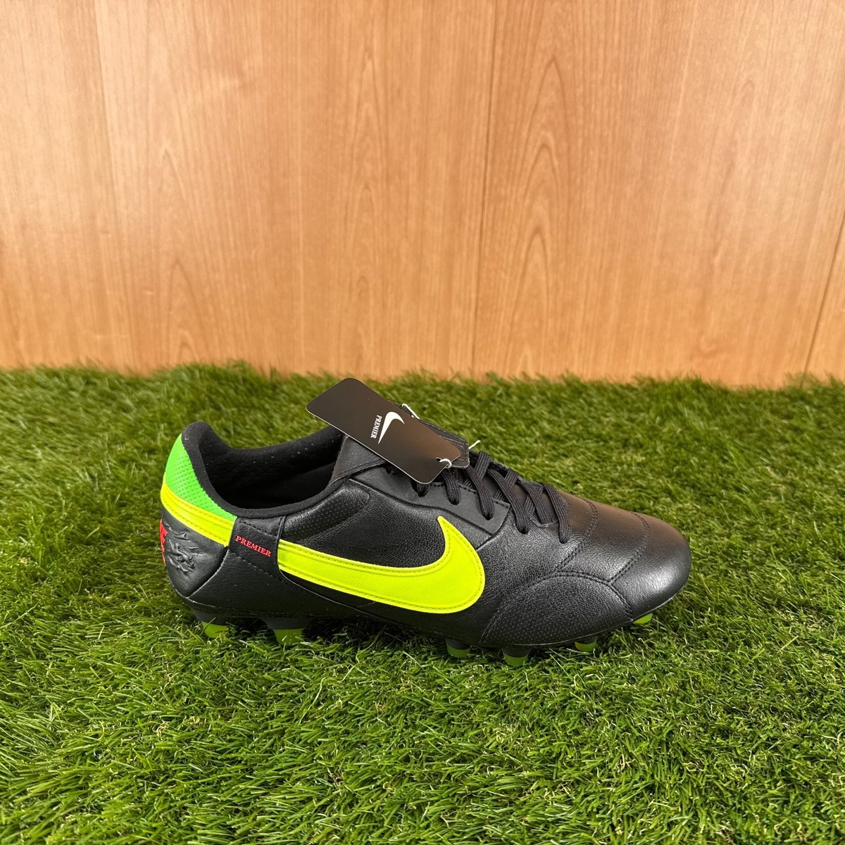Nike Premier 3 Low FG Black Green Strike Cleats HM0265-008 Men's