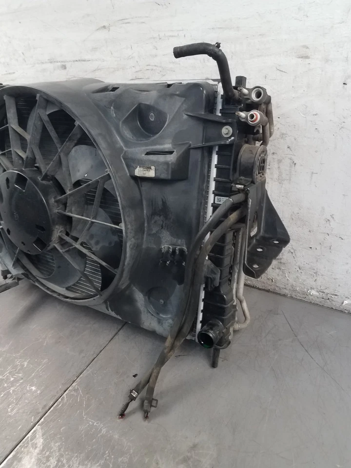 2003 03 04 Mercury Marauder Radiator / Fan / Condenser Assembly #7132 K6 - Image 4 of 4