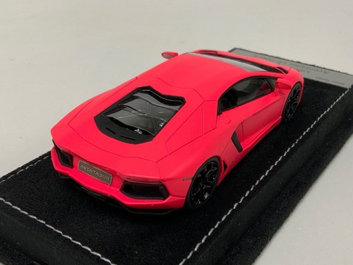 1/43 Looksmart Lamborghini Aventador LP 700-4 in Matt Pink LS384 Alcantara Base - Picture 4 of 7