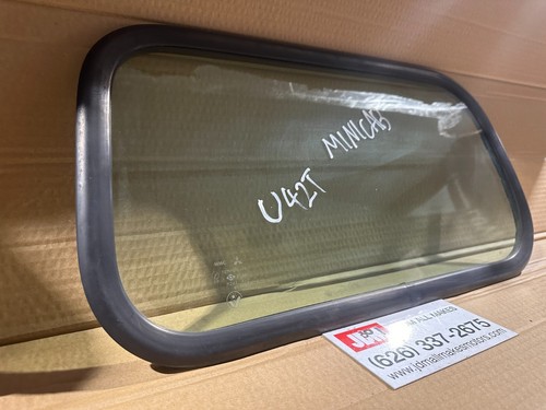 1994 Mitsubishi minicab U42T Rear Window Rear Glass Ke Truck 660cc OEM - Picture 4 of 10