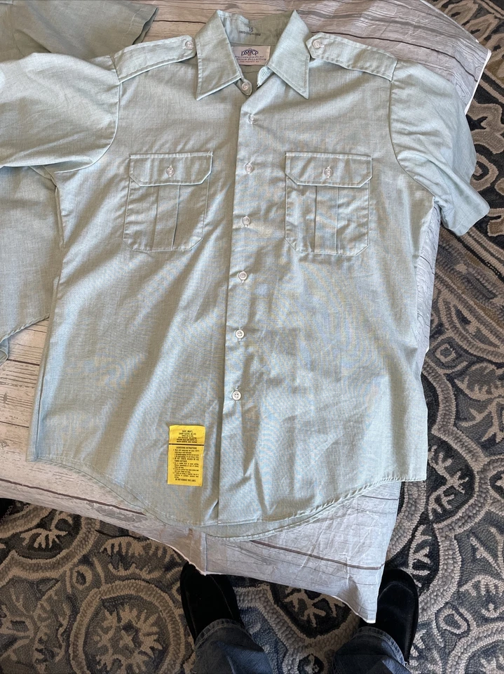 Lote De 2 Camisas DSCP Garrison Collection Para Hombre Talla 16 Botones Manga Corta Verde Foto 3 de 4