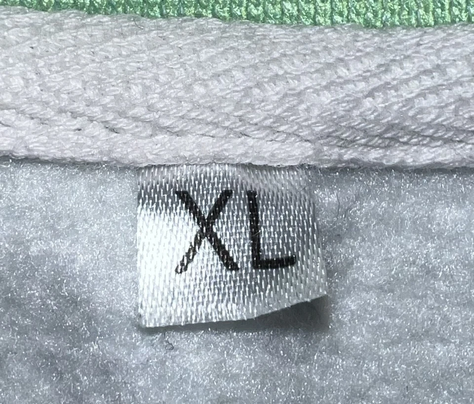 Suéter Feo Scary Terry Look Alike Verde Adulto Hombre XL Ver Medidas Foto 2 de 4