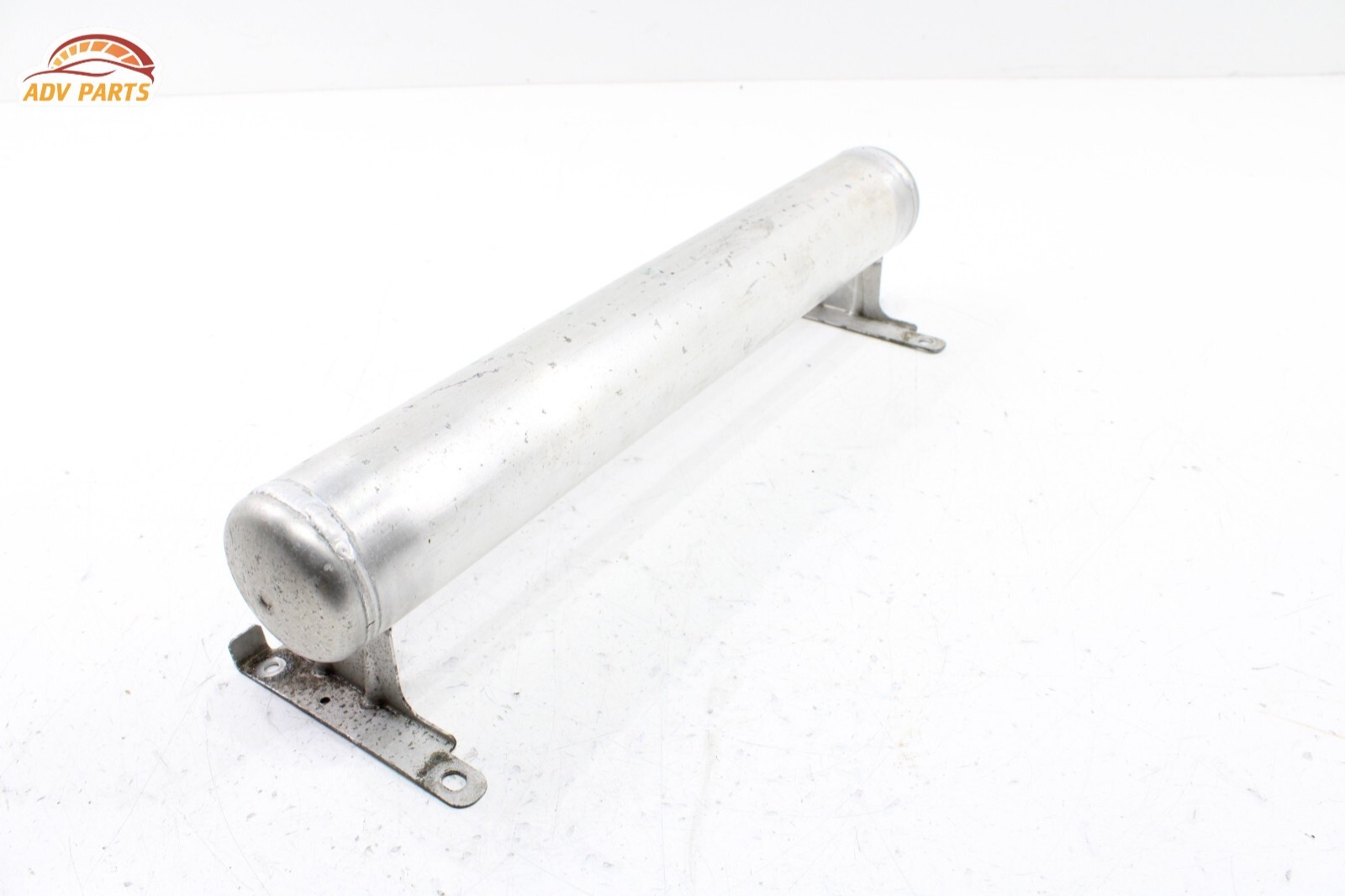 2017 - 2020 MASERATI LEVANTE AIR RIDE SUSPENSION FRONT RESERVOIR TANK OEM