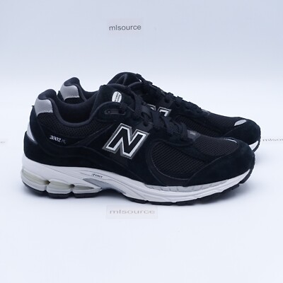 Size 7 Men's / 8.5 Women's New Balance 2002R Sneakers M2002RJB