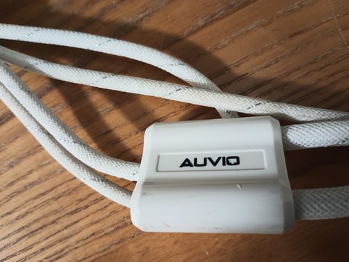 AUVIO 1/8" 3.5 Aux Auxiliary Stereo cable Braided Mesh Cove - WHITE - Picture 3 of 4