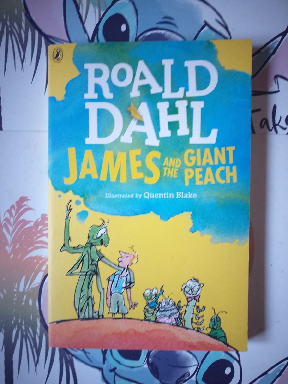 ROALD DAHL - JAMES AND THE GIANT PEACH (Paperback)