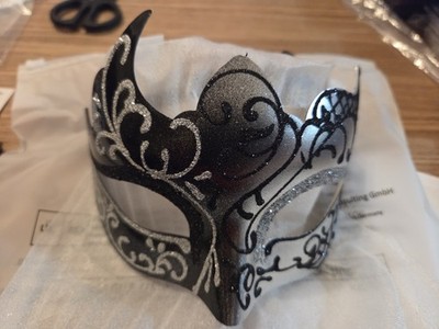 Ubauta Masquerade Mask Elegant Phoenix Glitter Half Face for Mardi Gras Cosplay