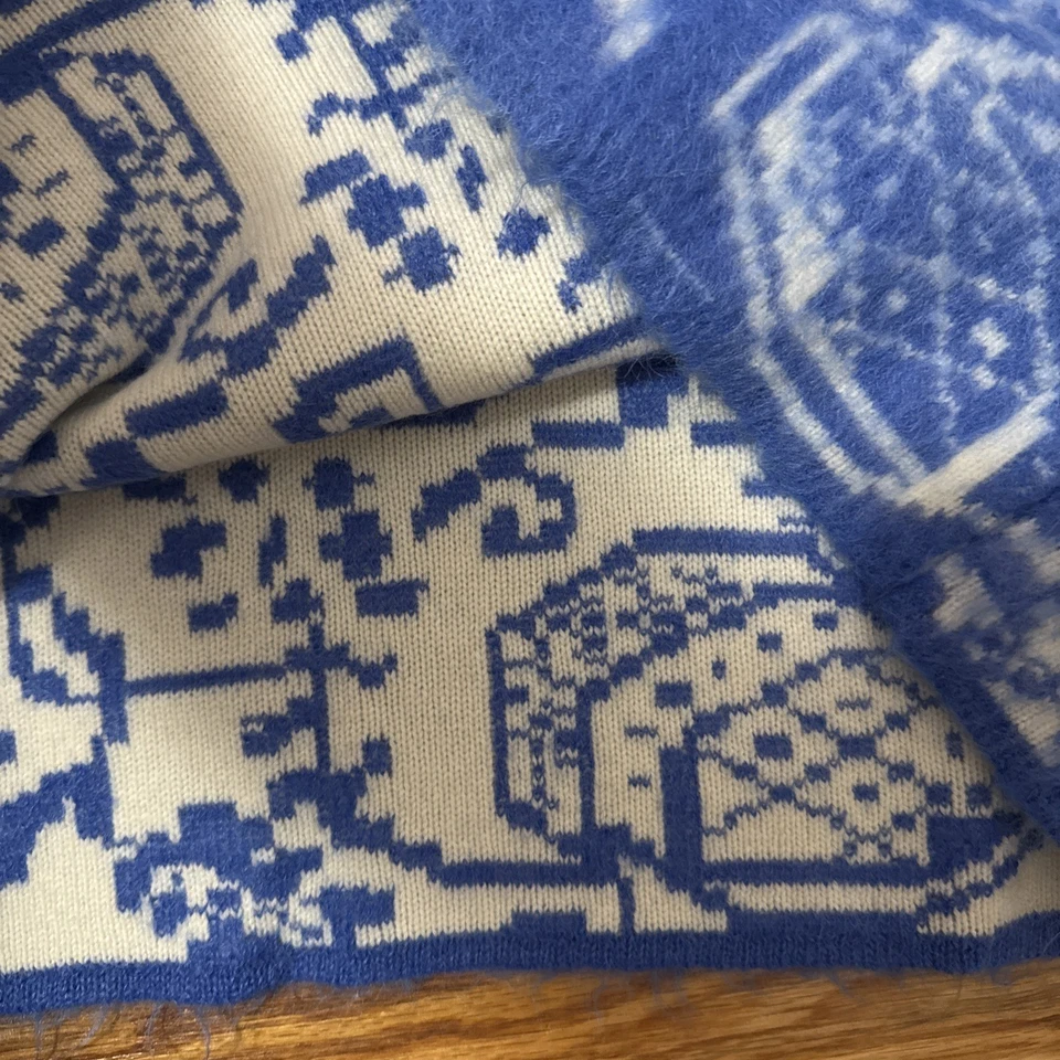 Nuevo sin etiquetas Moncler Grenoble Talla 3 Azul Estampado Esquí Suéter Unisex Foto 3 de 4