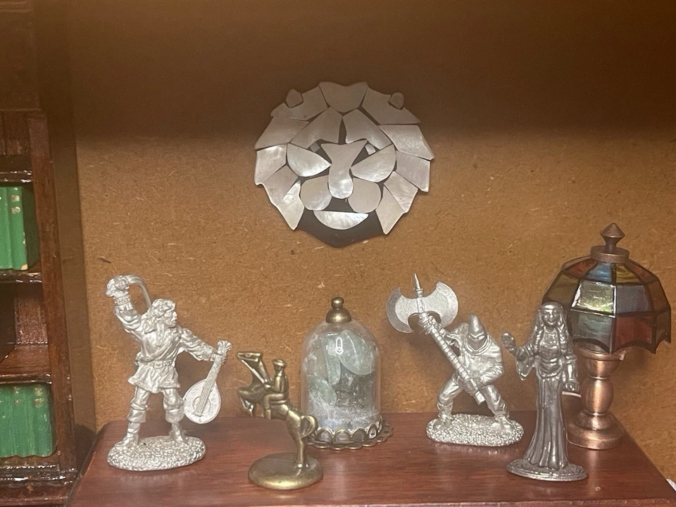 1:12 Scale Room box Library Study Townsquare Miniature Leather Wood Artisan - Image 3 of 4