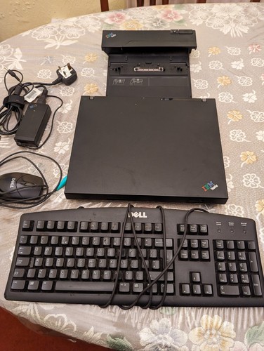 IBM THINKPAD R51 Intel Pentium M Laptop/Windows XP/Docking Unit/Keyboard/Mouse - Picture 6 of 9