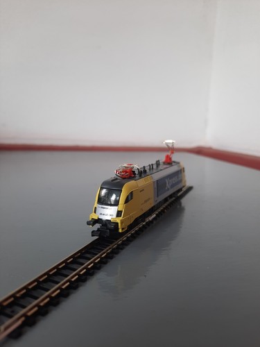 HobbyTrain Loco Siemens Taurus livrea con scritta BoxPress art.219675 scala N - Foto 5 di 7