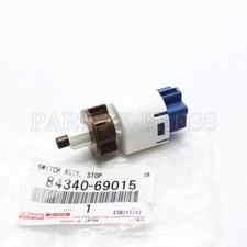 GENUINE OEM TOYOTA AVALON CAMRY LEXUS ES350 BRAKE LAMP LIGHT SWITCH 84340-69015