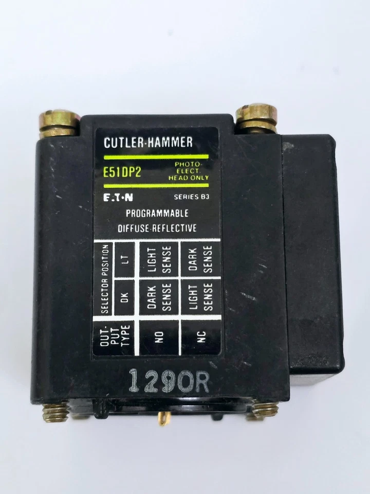 EATON CUTTLE HAMMER E51DP2 LIMIT SWITCH PHOTOELECTRIC SENSOR HEAD (NEW OPEN BOX) - Image 2 of 4