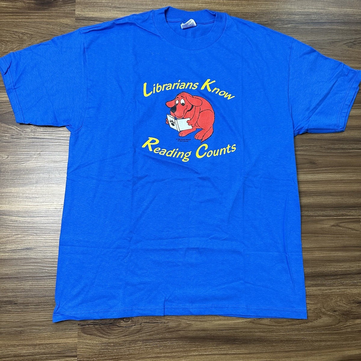 Vintage Scholastic Clifford the Big Red Dog Book Promo T-Shirt