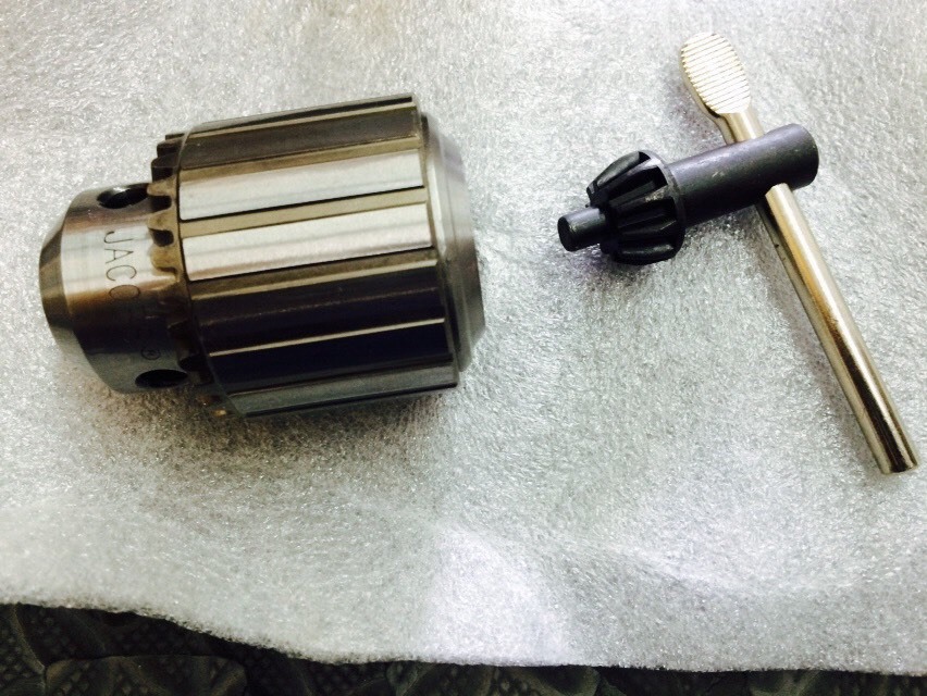 RIDGID / BLACK & DECKER / DEWALT DW130V / Spade Handle Drill CHUCK