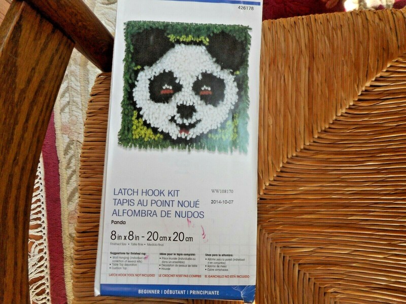 NEW 8" X 8" WonderArt Latch Hook Kit PANDA BEAR WW108170 UNUSED Wonder Art