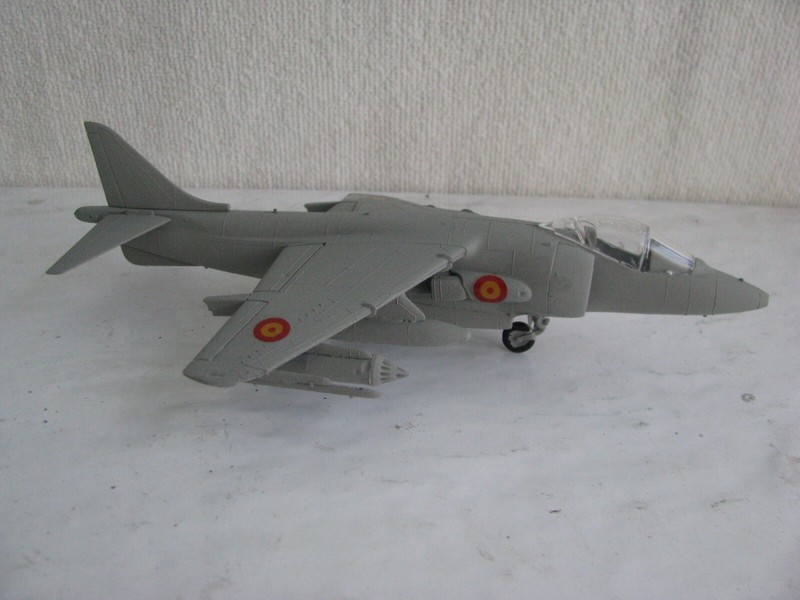 model airplane- 1/72-  AV 8 Harrier- Spanish Navy