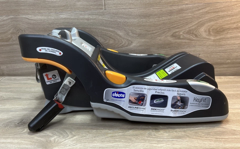 Детское заднее автокресло Chicco KeyFit 30 с основанием сентябрь 2028 - Изображение 2 из 4