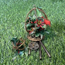 Vintage Mistletoe Christmas Wind Chime – Metal Chimes, Holly & Detachable Bird