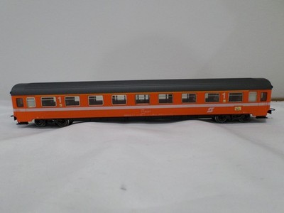 Marklin 4149 HO Austrian Railways Passenger Wagon