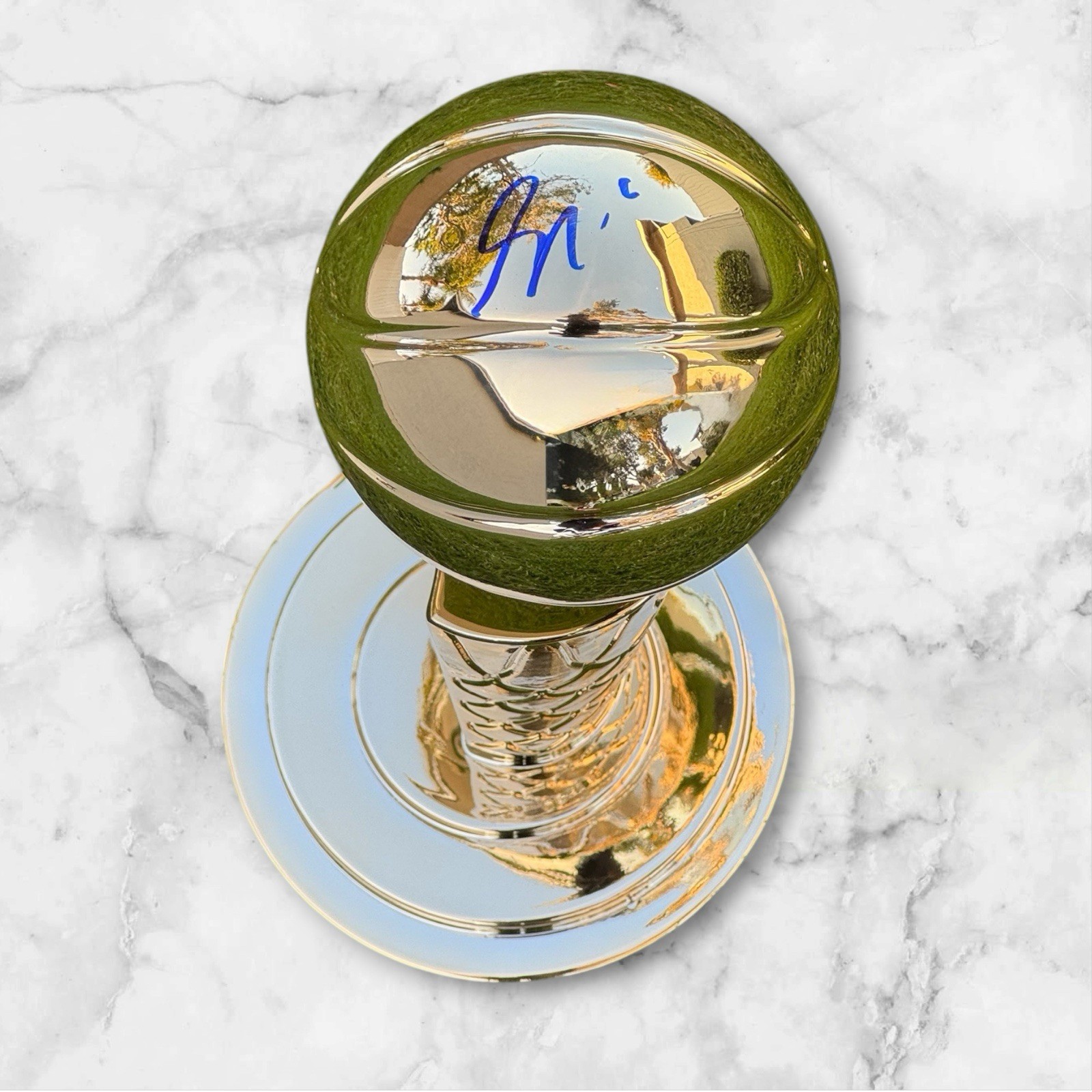 Shai Gilgeous Alexander Autographed Signed Oklahoma City Thunder 2025 NBA FINALS CHAMP 12 Trophy PSA 