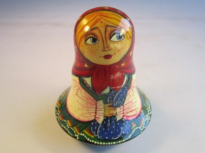 VTG Russian Hand Painted MYPATOBA U. Signed Wood Roly Poly Chime Musical Bell