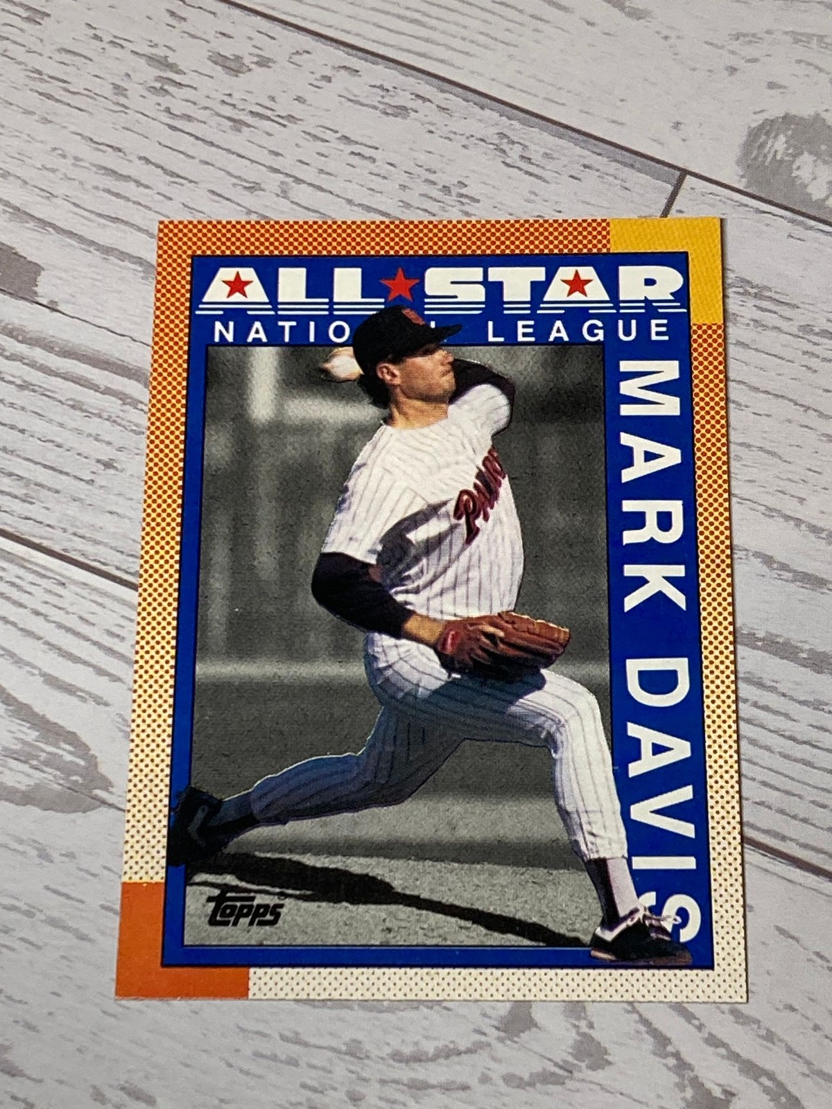 1990 Topps Mark Davis #407 San Diego Padres Baseball Card NL All-Star