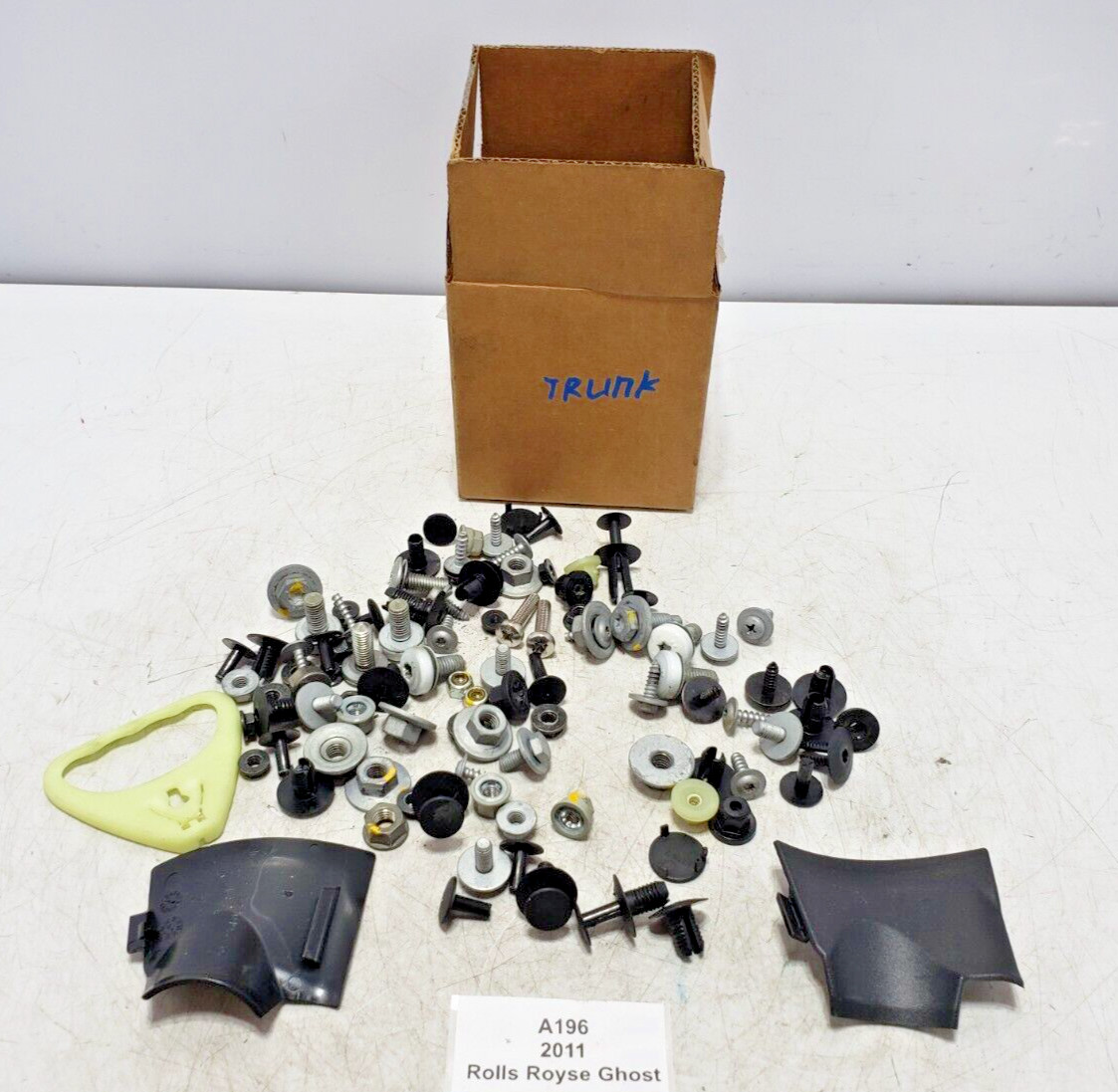 ✅ 10-14 OEM Rolls Royce Ghost RR4 Rear Trunk Lid Liftgate Bolt Hardware SET
