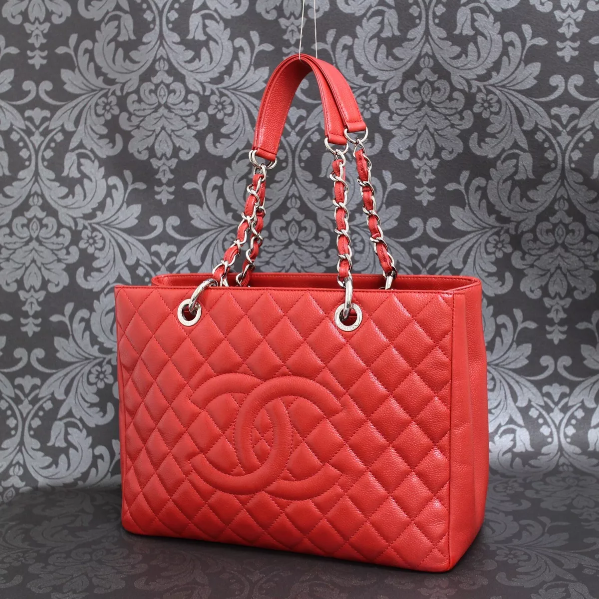 CHANEL Caviar Skin Leather GST Red Chain Tote Bag Shoulder Bag #2619  Rise-on