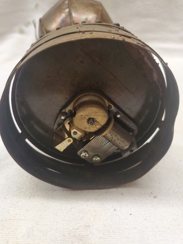 Copper Hot Air Balloon Style Music Box - Picture 2 of 5