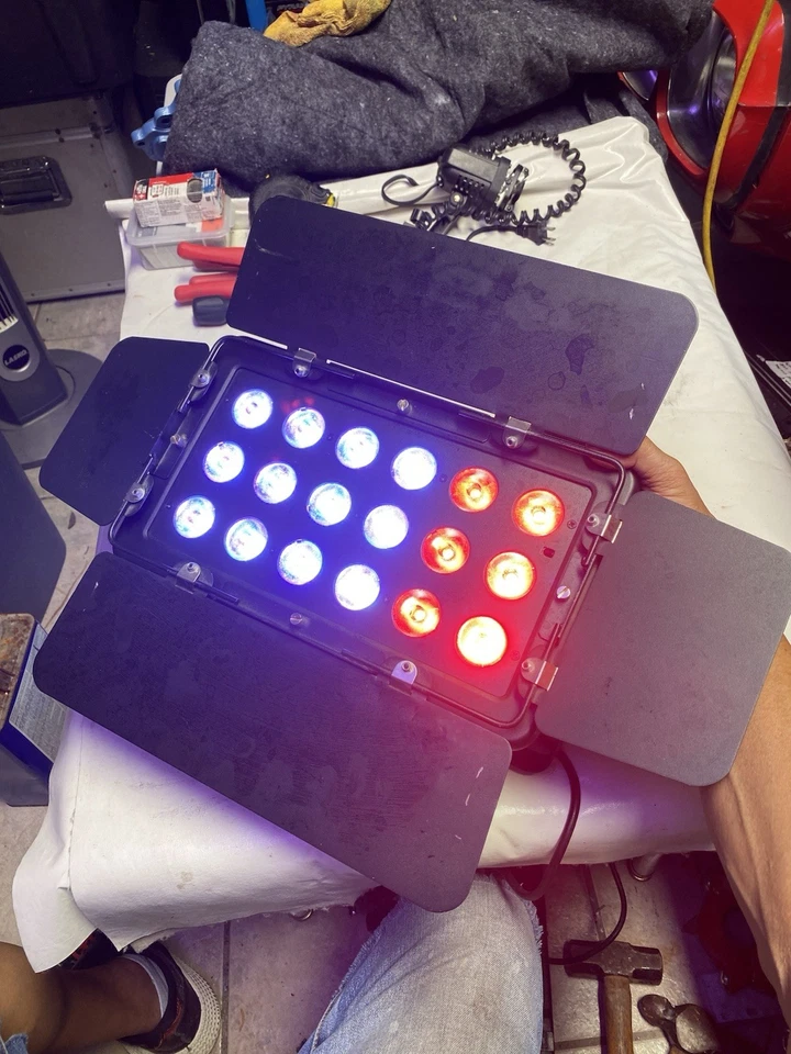 Chauvet DJ SLIMBANK T18 USB DMX Cuatro Colores LED Luz de Lavado con Puerta de Granero #1 Foto 4 de 4