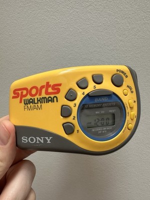 Sony Sports Walkman Yellow Gray Portable AM/FM Radio Arm Band TESTED SRF-M78