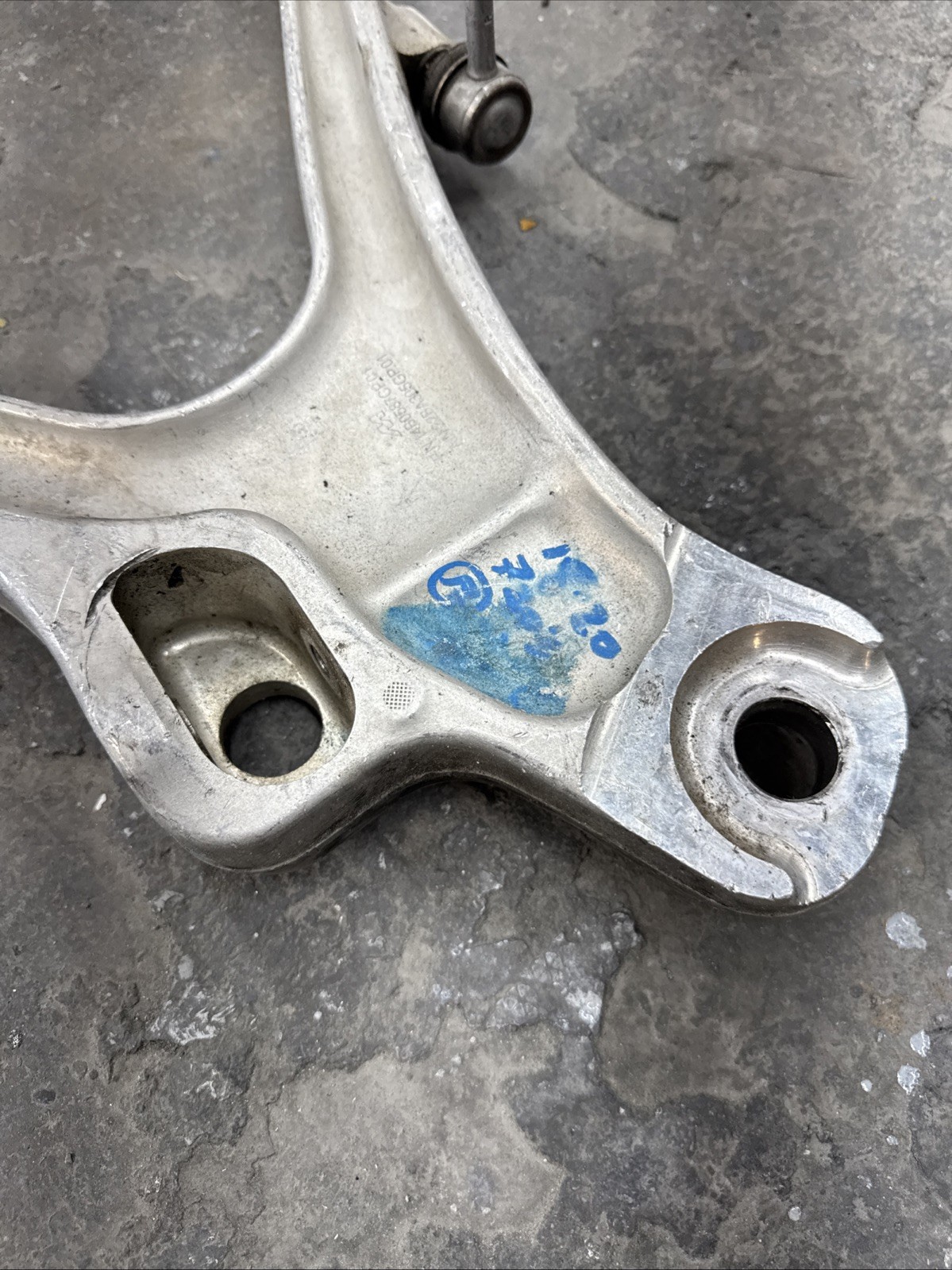 Rear Suspension Right Lower Control Arm 14B0587CP OEM McLaren 720S 2020