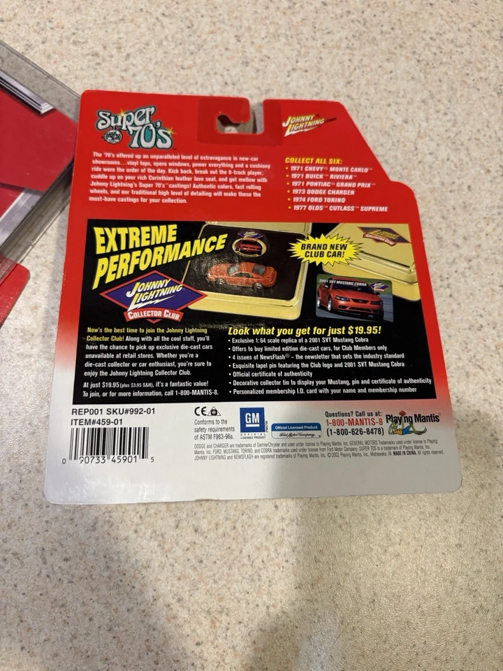 Johnny Lightning 1973 Dodge Charger Super 70-е БЕЛАЯ МОЛНИЯ 1:64 - Изображение 4 из 4