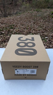 Adidas Yeezy Boost 380 Box adidas Yeezy Boost 380 4.5 RIGHT SHOE ONLY  main image 4