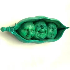 Green Peas in a Pod Wall Sculpture for Cooks, Kitchen Art Collectors, Signed Art