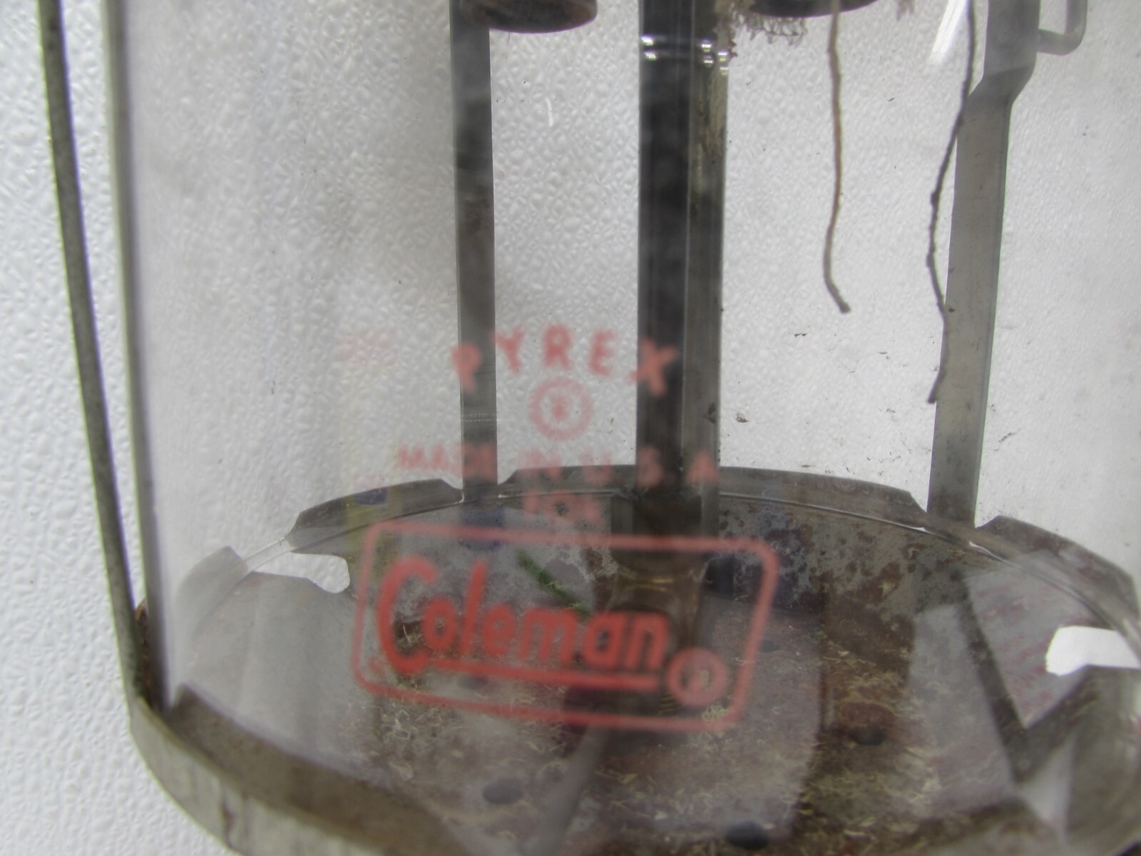 Vintage 1972 Double Mantle 220F Coleman Lantern Green Camping Made in USA