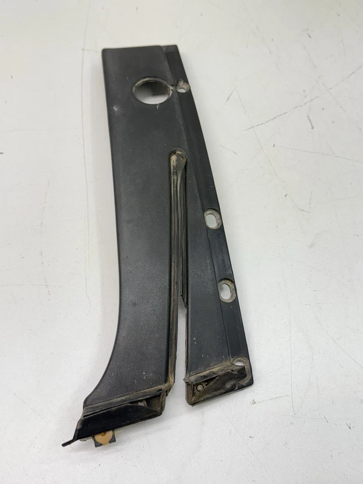 Nissan 300ZX Z32 1990-1996 2+2 conductor puerta lateral izquierda exterior pilar B moldura OEM Foto 2 de 4