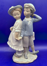 Lladro 1127 Puppy Love Vintage Porcelain Figurine (Retired)